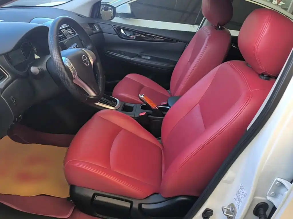 Nissan Tiida — миниатюра 15