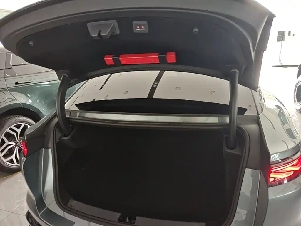 BYD Han L — миниатюра 19