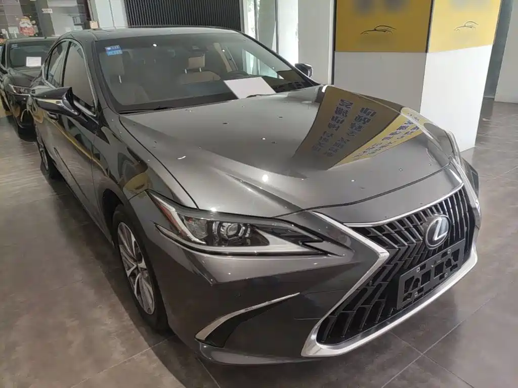 Lexus ES — миниатюра 4