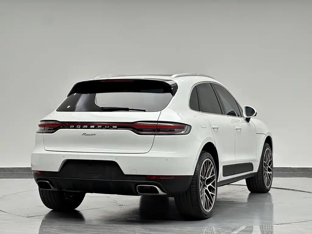 Porsche Macan — миниатюра 6