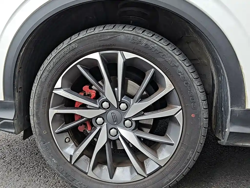 Geely Binyue — миниатюра 4