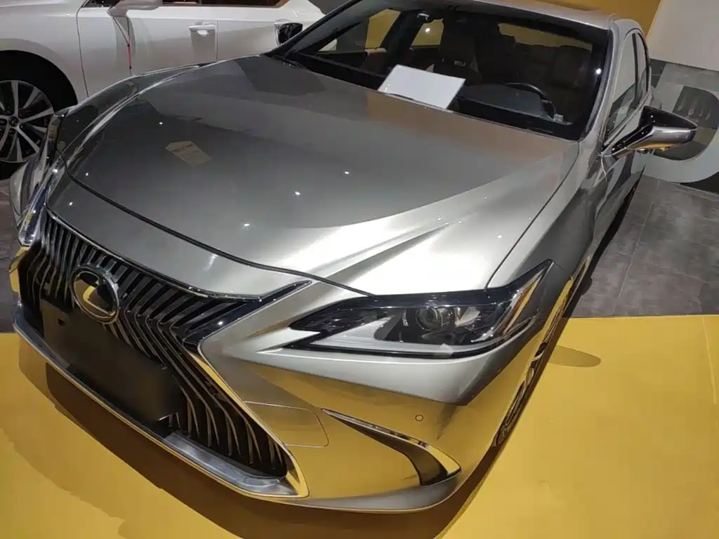 Lexus ES — миниатюра 2