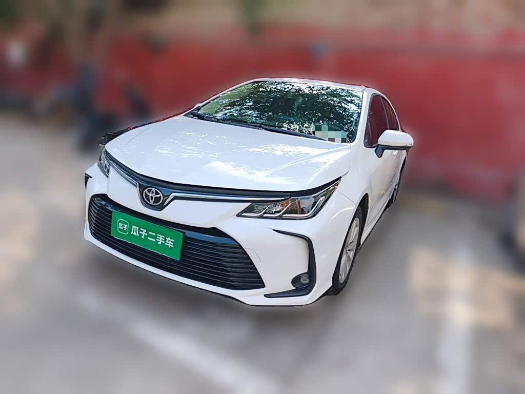 Toyota Corolla 1.2 л 2022 г. Белый, пробег 29000 км