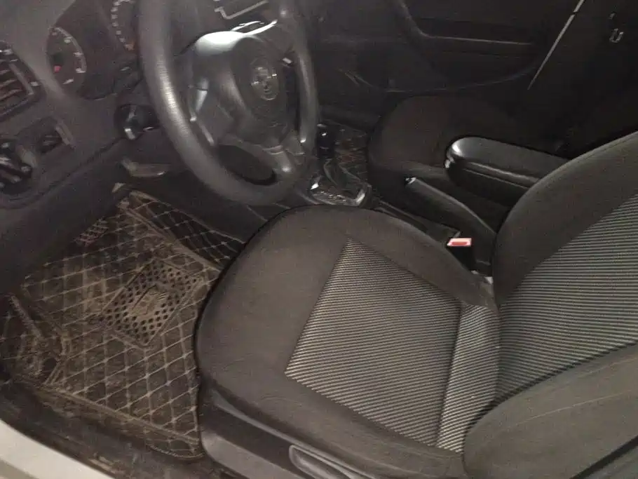 Volkswagen Polo — миниатюра 9