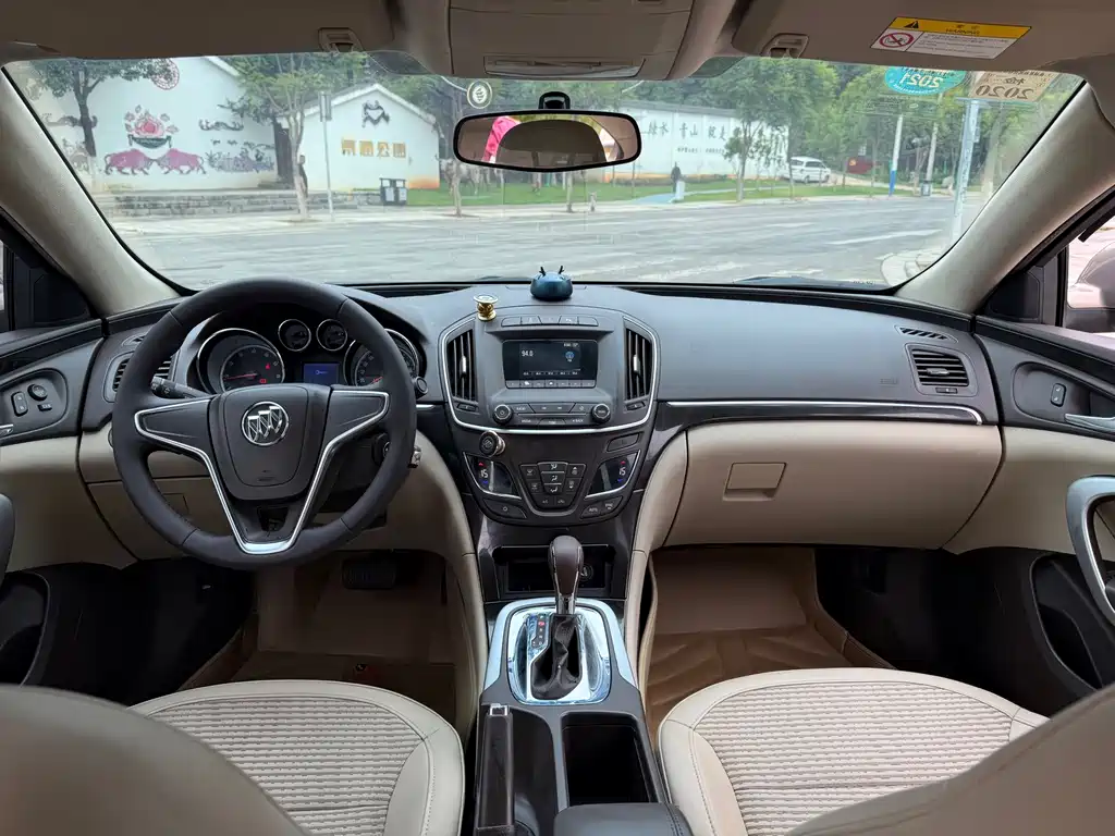 Buick Regal — миниатюра 10