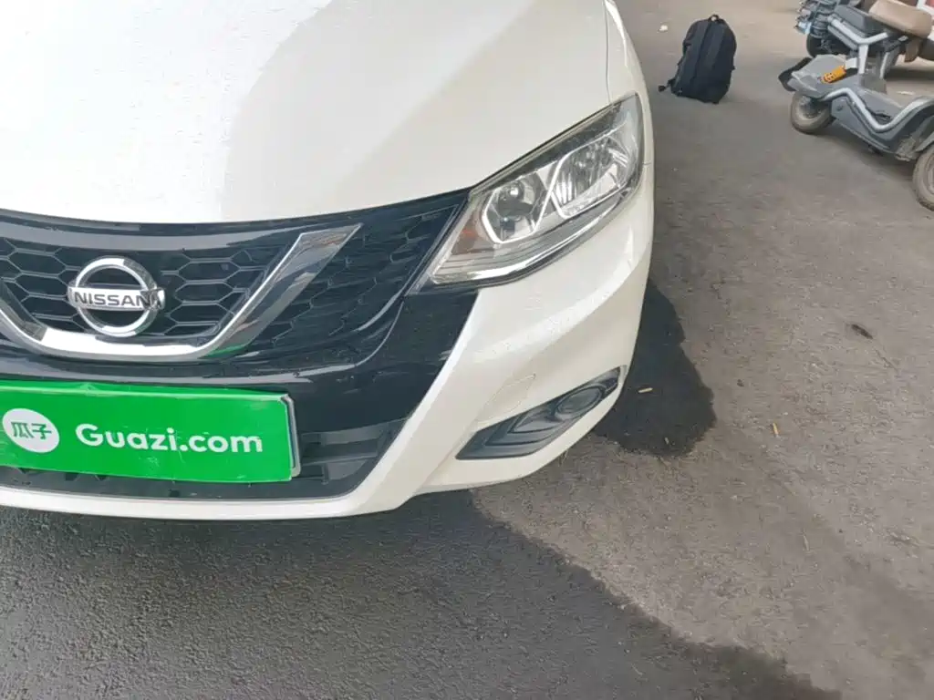 Nissan Tiida — миниатюра 24