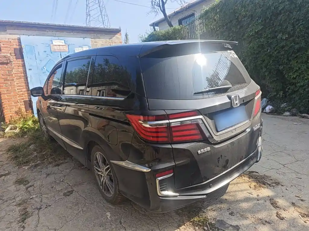 Honda Elysion — миниатюра 5