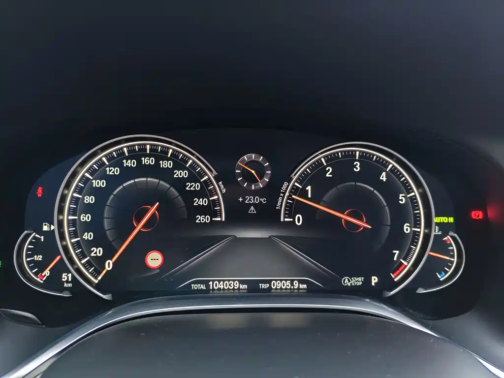 BMW 7 Series — миниатюра 11