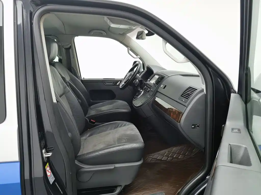Volkswagen Multivan — миниатюра 23