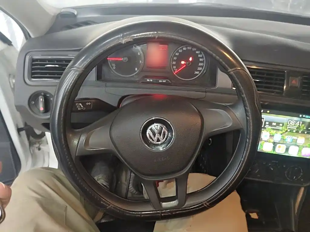 Volkswagen Santana — миниатюра 11
