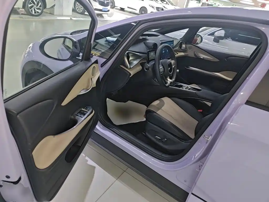 BYD Dolphin — миниатюра 16