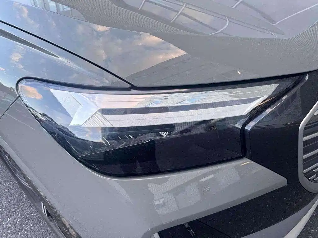 Audi Q4 e-tron — миниатюра 6