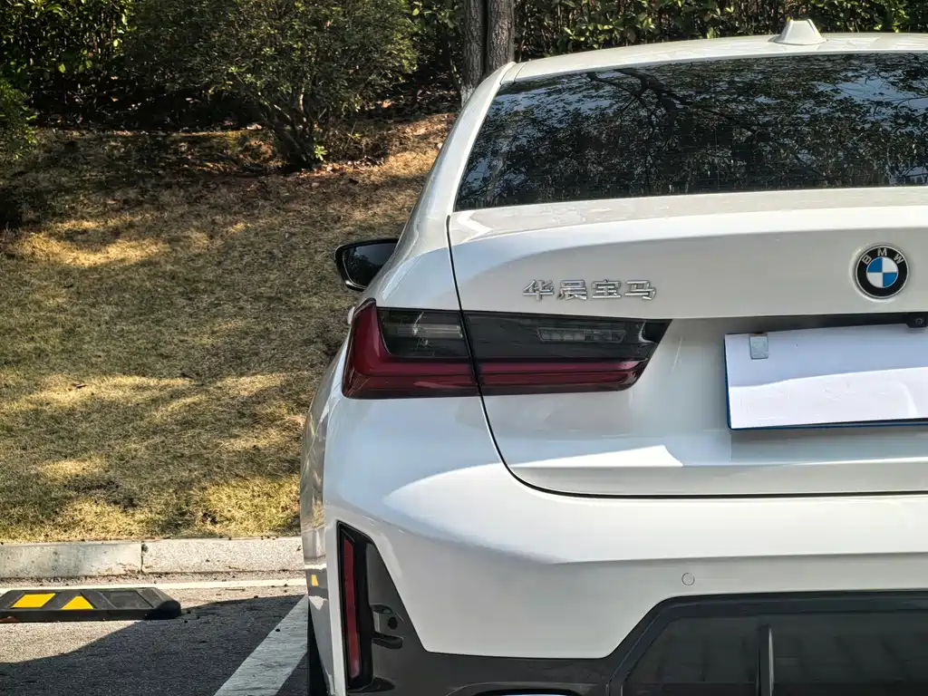 BMW 3 Series — миниатюра 9