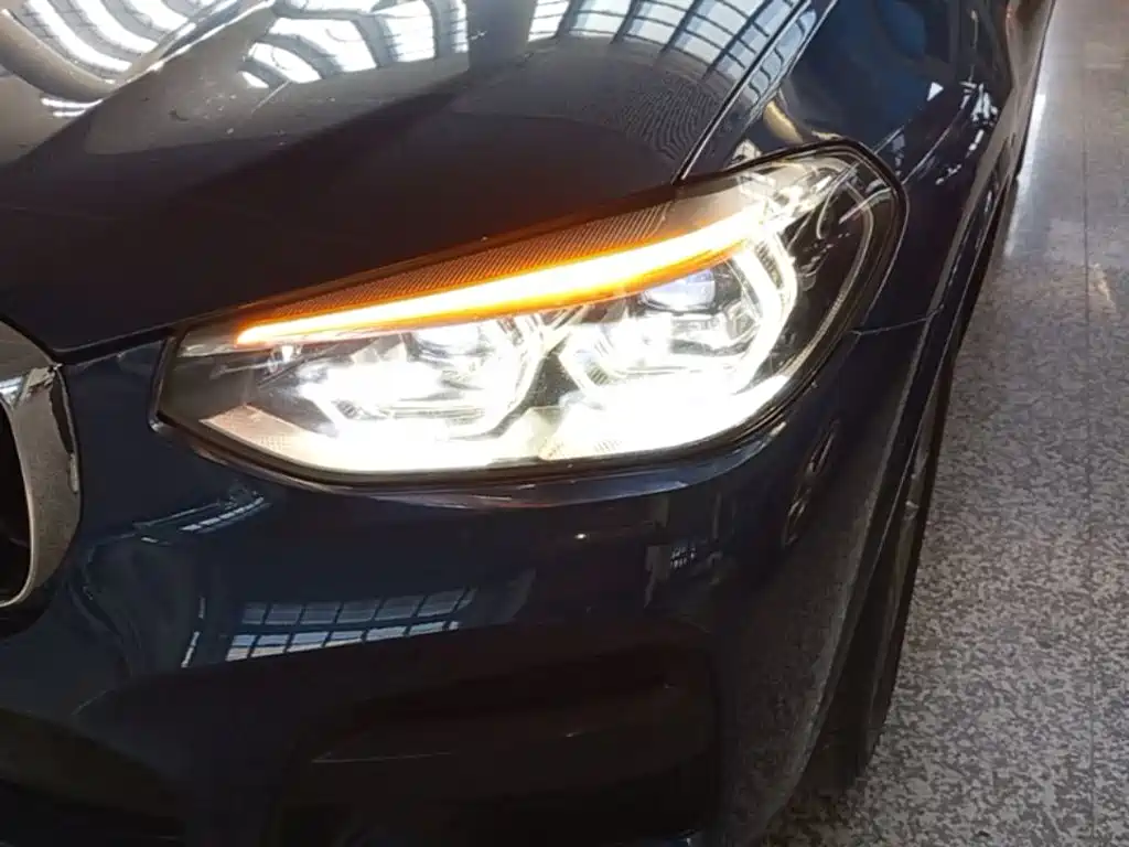 BMW X3 — миниатюра 24