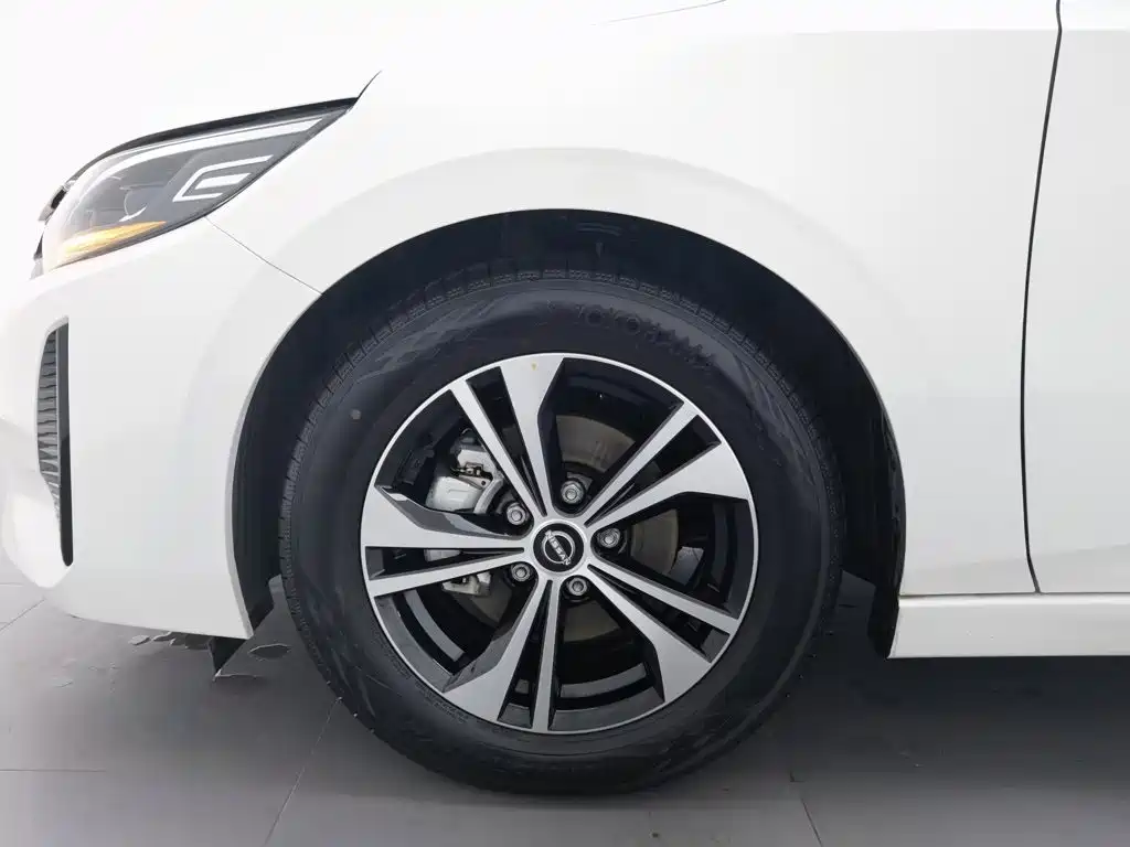 Nissan Sylphy — миниатюра 17
