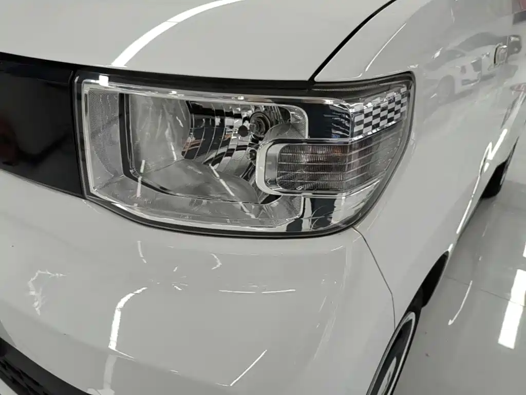 Wuling MINIEV — миниатюра 24