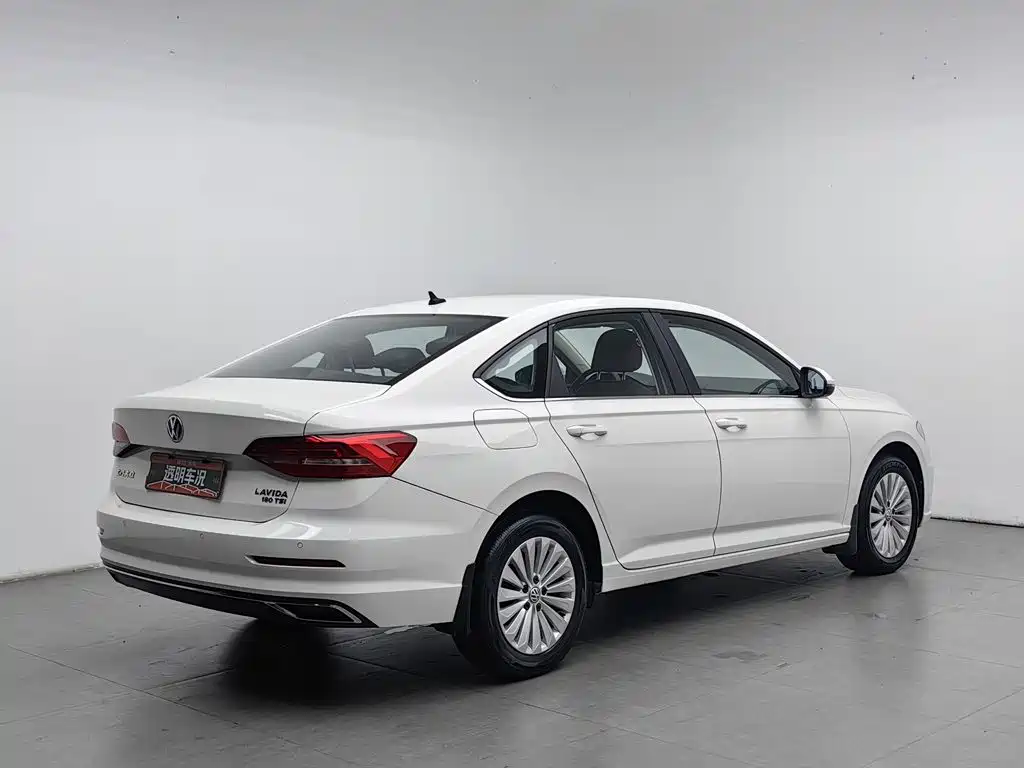 Volkswagen Lavida — миниатюра 2