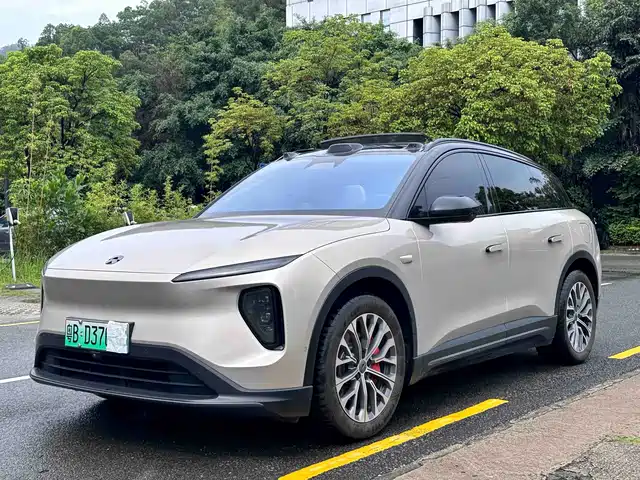2024 Nio ES6