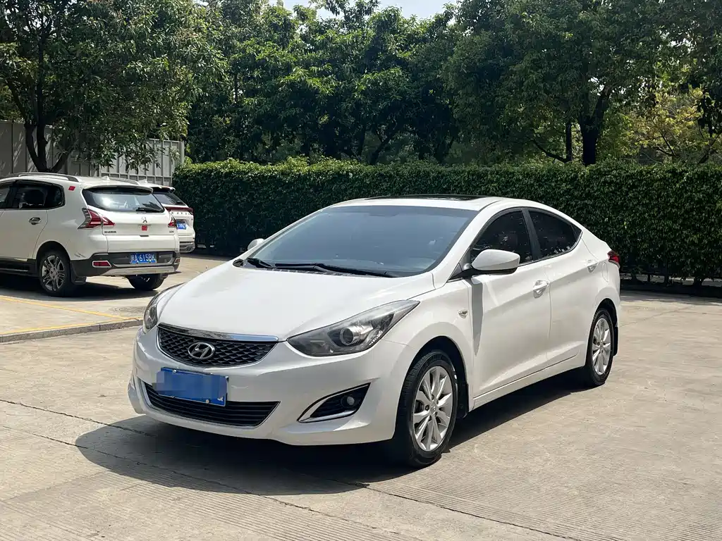 Купить Hyundai Elantra Langdong