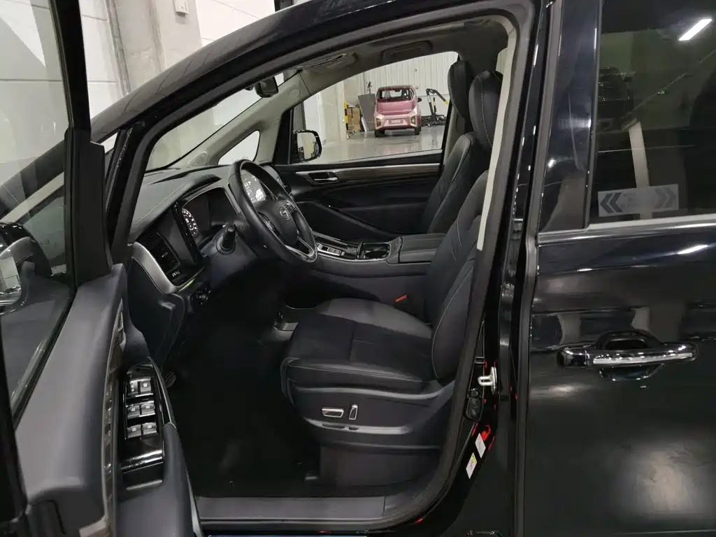 GAC Motor Trumpchi M8 — миниатюра 10