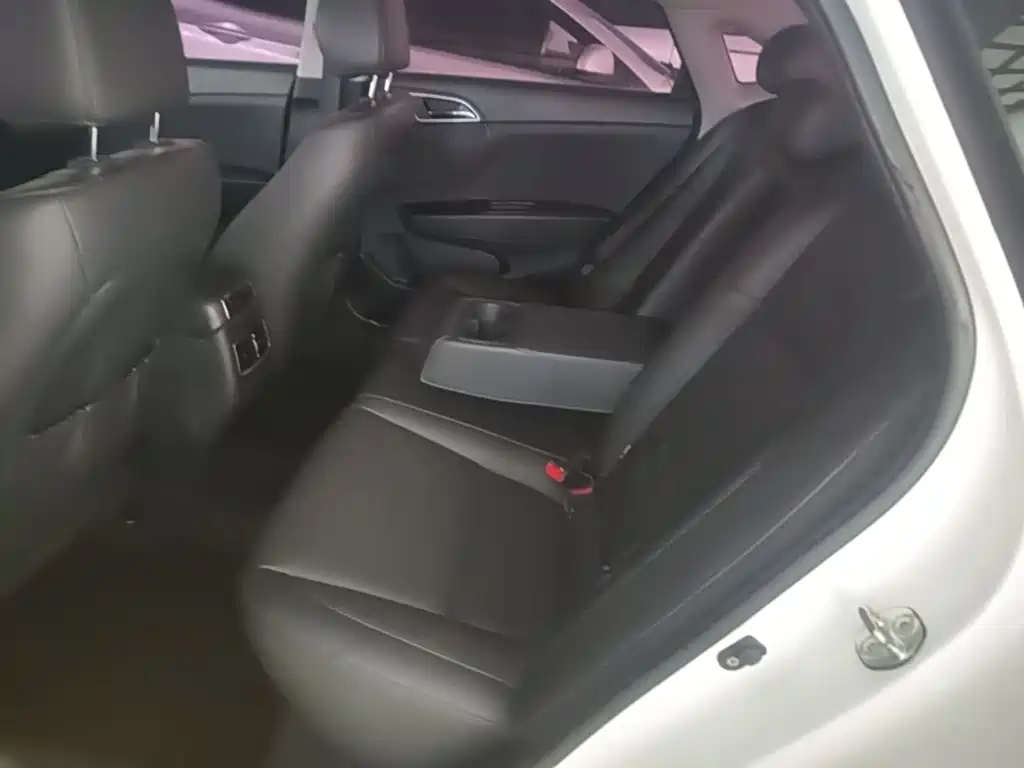 Hyundai Mistra — миниатюра 17