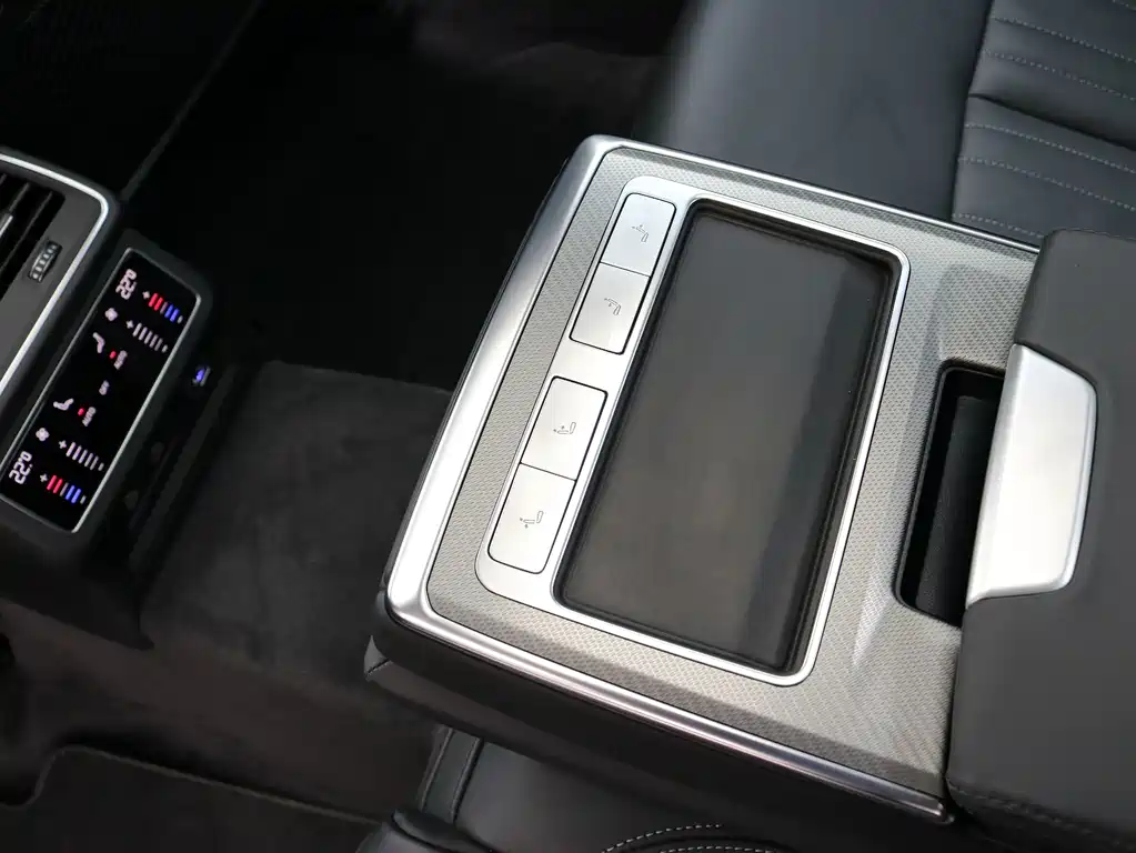 Audi A6L — миниатюра 8