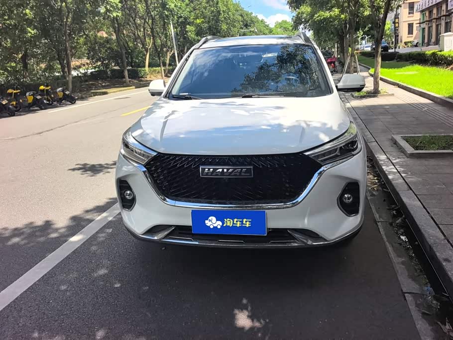Haval Haval M6 1.5 л 2021 г. Белый, пробег 12500 км