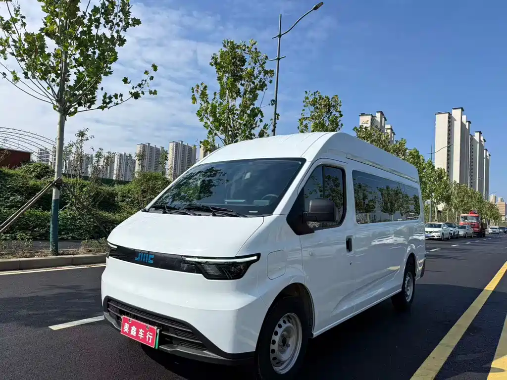 JMC E-Fushun — миниатюра 3