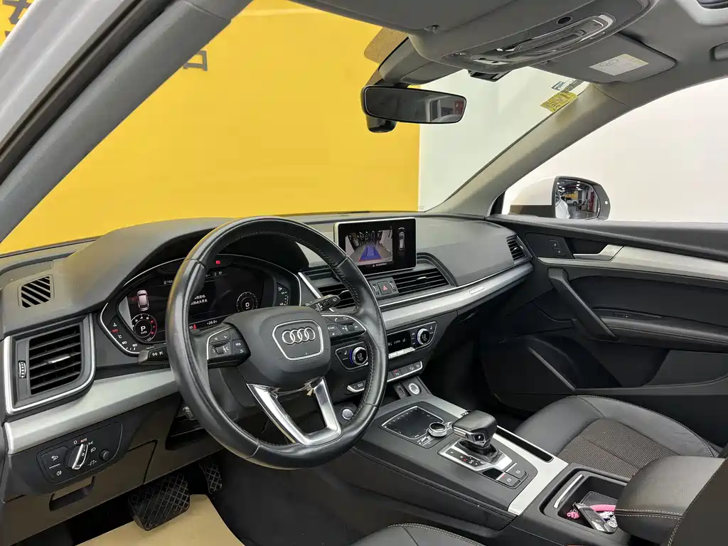 Audi Q5L 2018 40 TFSI Fashion V