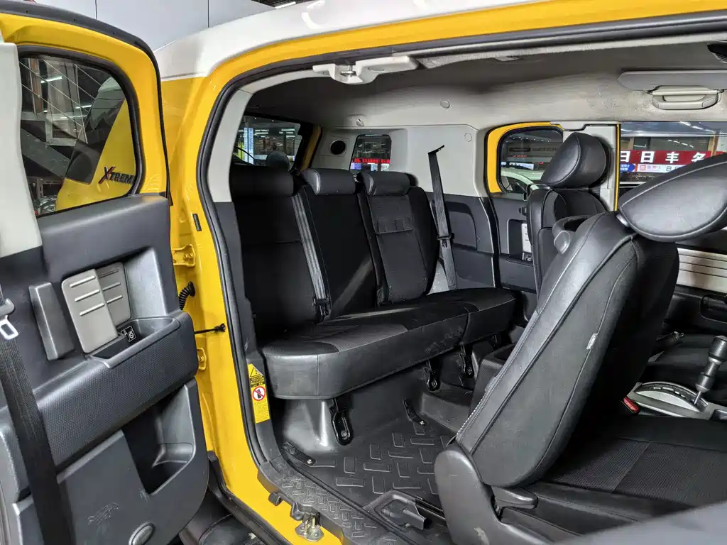 Toyota FJ Cruiser — миниатюра 19