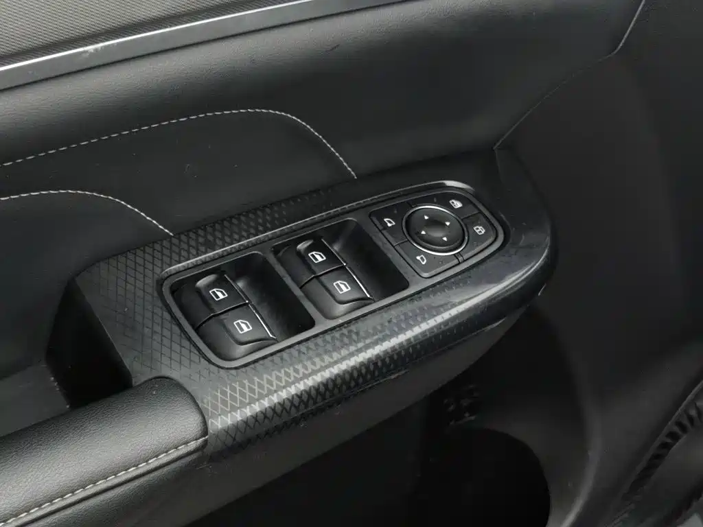 Haval M6 — миниатюра 9