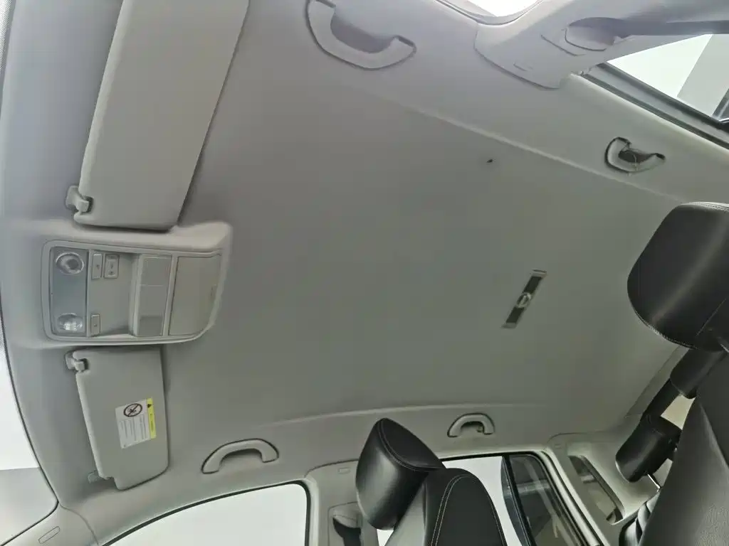 Volkswagen Tiguan — миниатюра 14