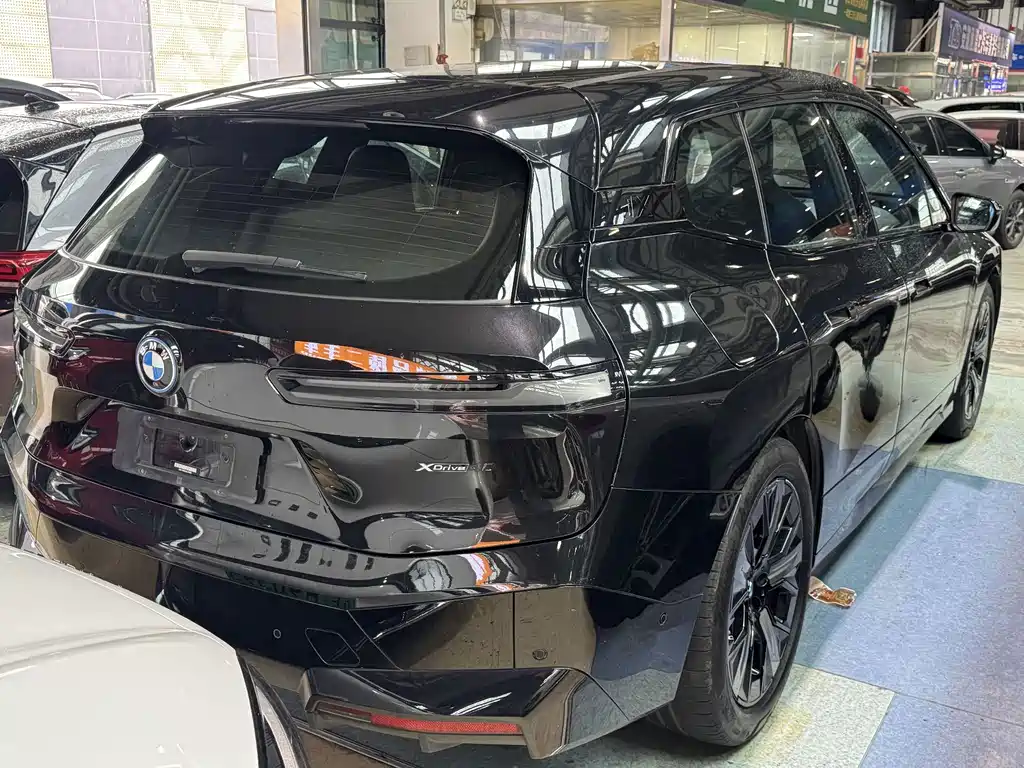 BMW iX — миниатюра 3