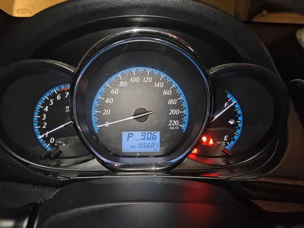 Toyota Yaris L — миниатюра 13