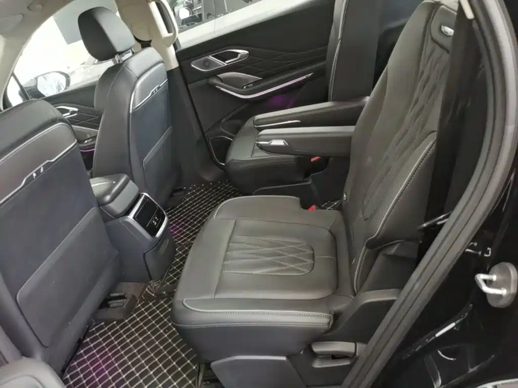 Hongqi Hongqi HS7 PHEV — миниатюра 17
