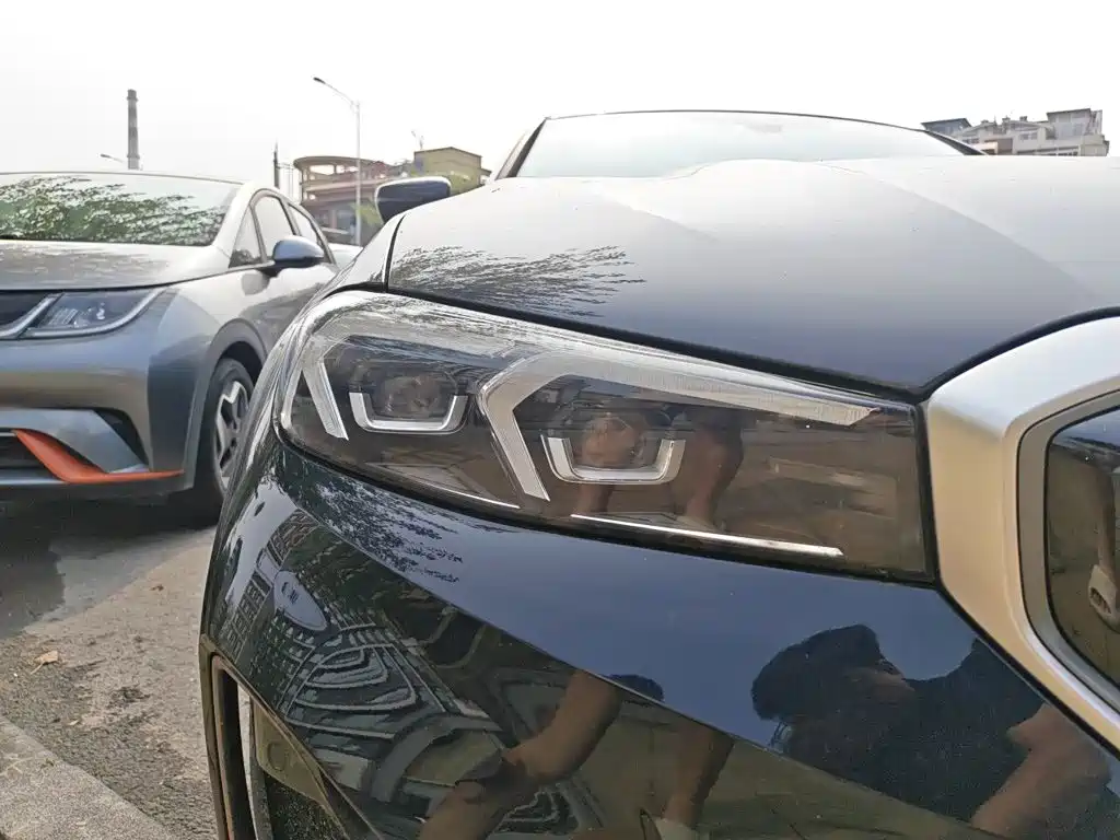 BMW i3 — миниатюра 7
