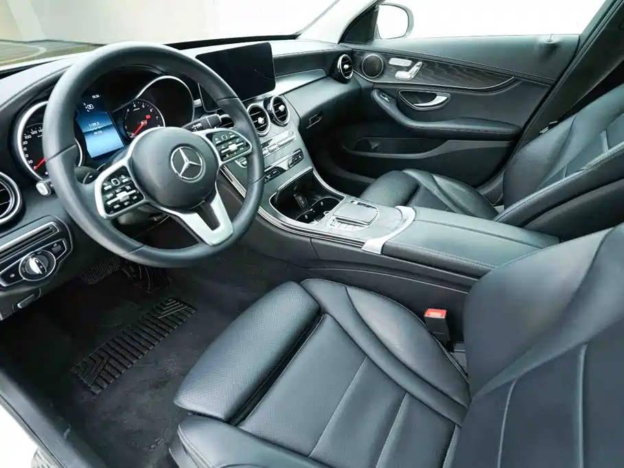 Mercedes-Benz C-Class — миниатюра 8