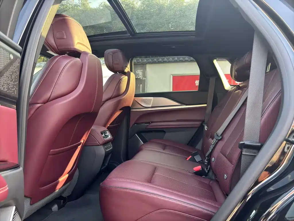Cadillac XT5 — миниатюра 12