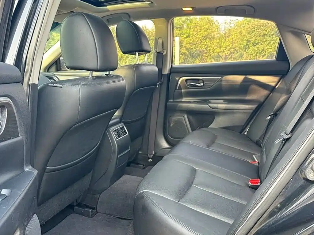 Nissan Teana — миниатюра 7