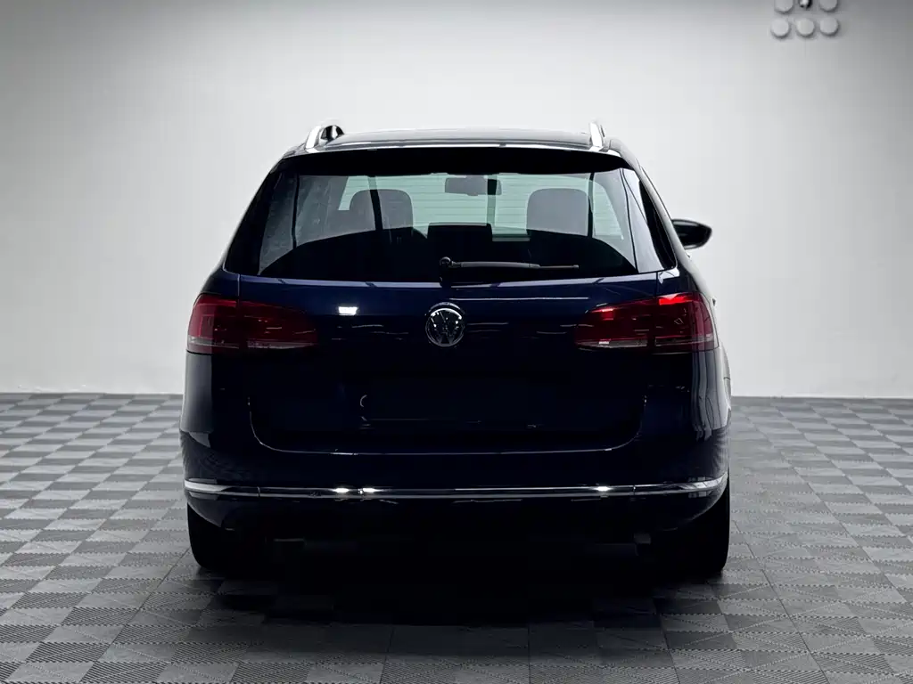 Volkswagen Magotan (Import) — миниатюра 5