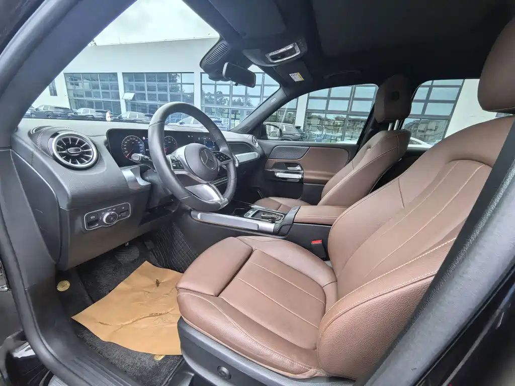 Mercedes-Benz GLB — миниатюра 4