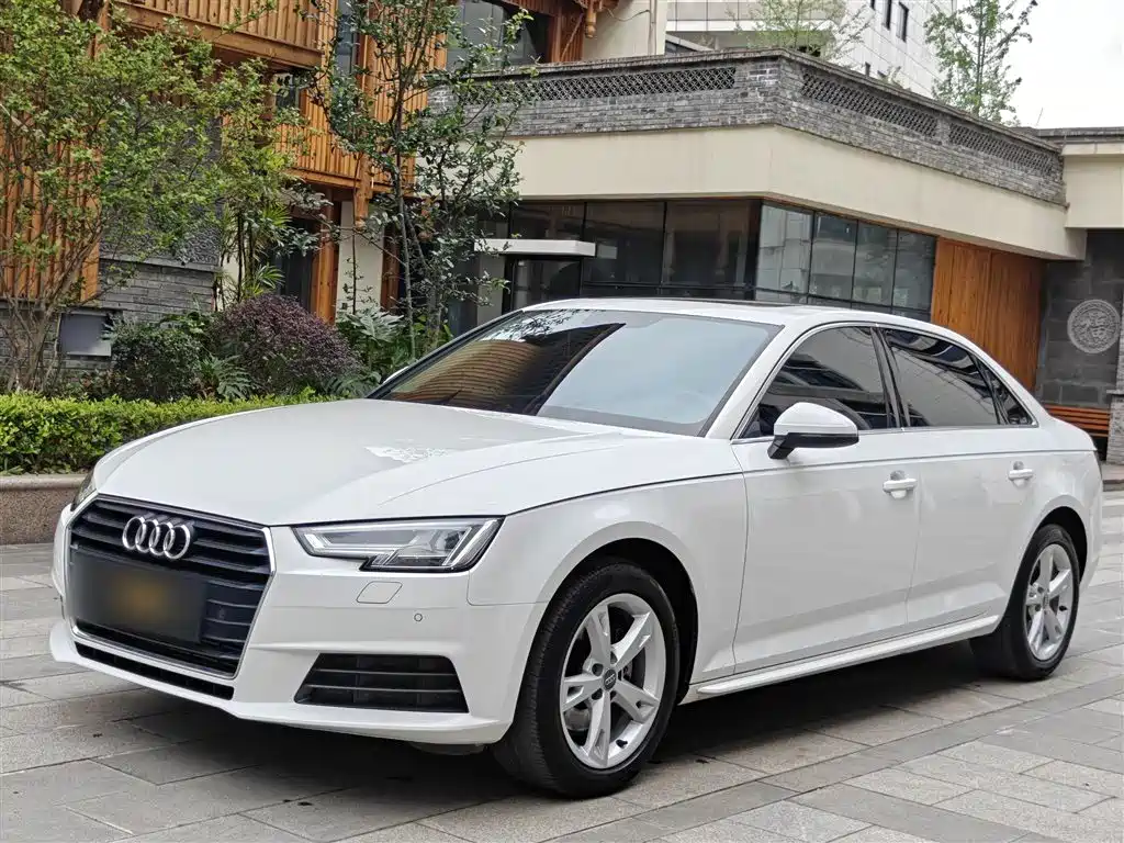 Audi A4L 2017