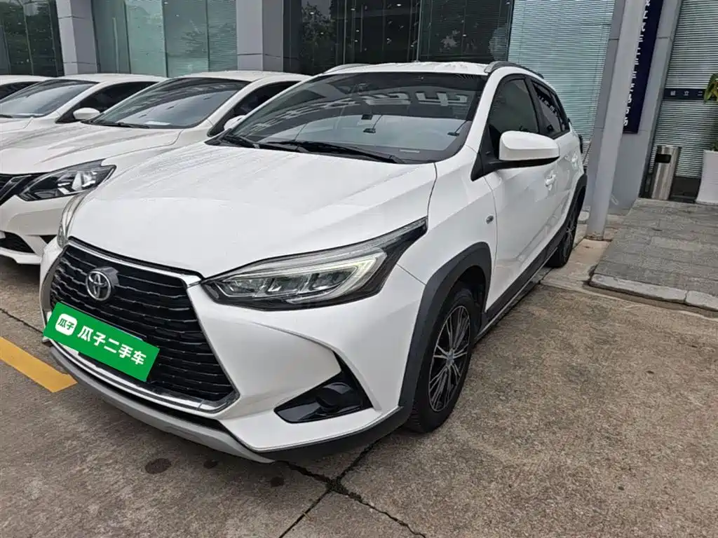 Toyota Yaris L 2021