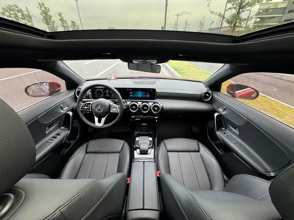 Mercedes-Benz A-Class — миниатюра 7