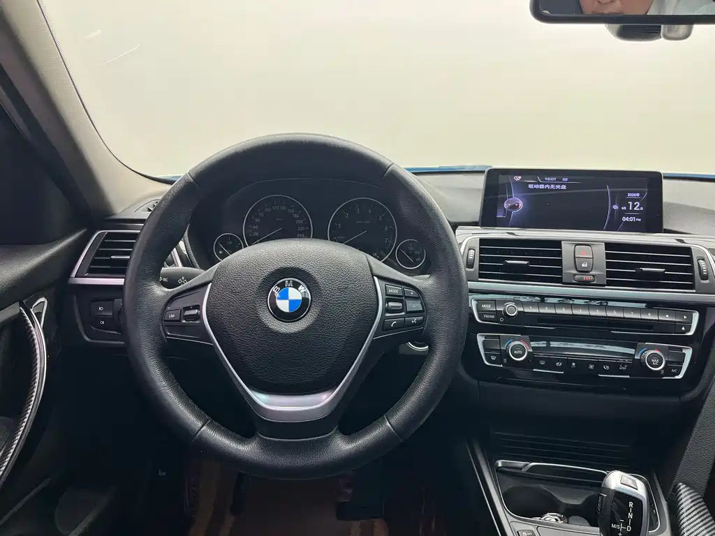 BMW 3 Series — миниатюра 12