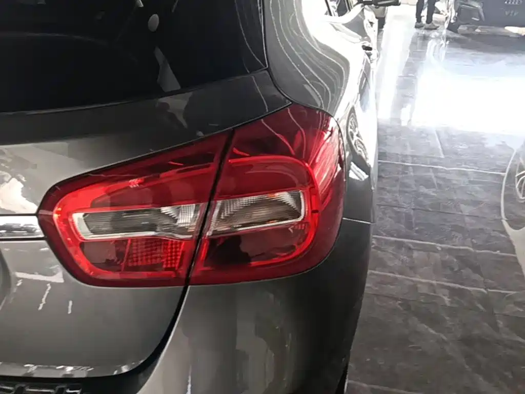Mercedes-Benz GLA — миниатюра 8