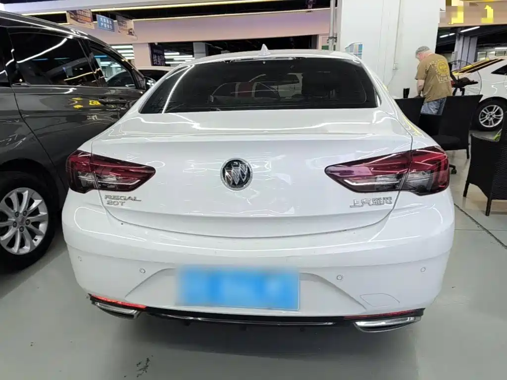 Buick Regal — миниатюра 6