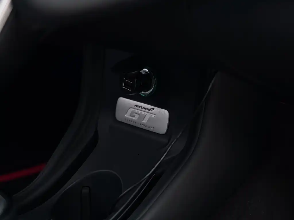 McLaren GT — миниатюра 21
