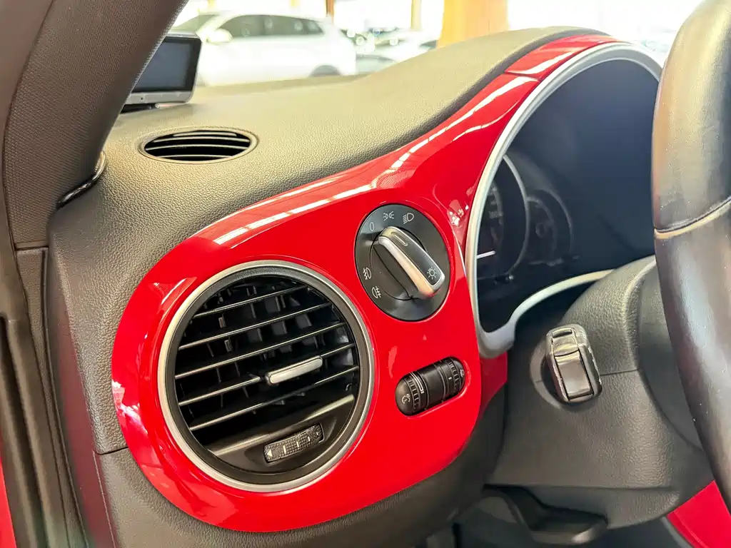 Volkswagen Beetle — миниатюра 7