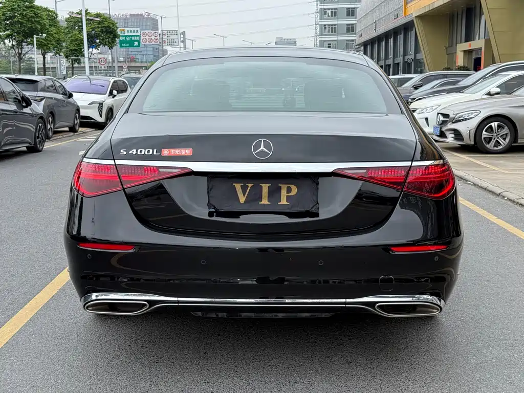 Mercedes-Benz S-Class — миниатюра 7